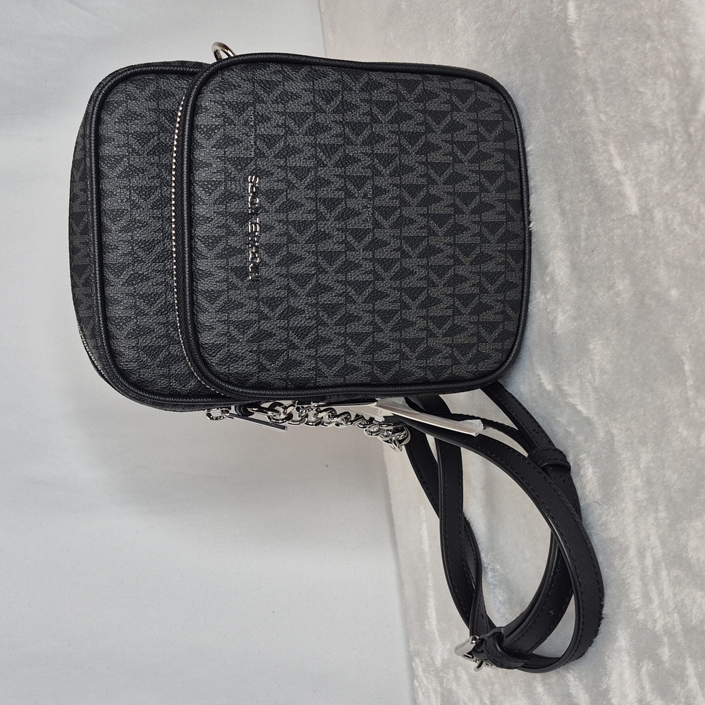 Michael Kors Jet Set Travel Black Chain Crossbody Bag (UNISEX) - Picture 6 of 16